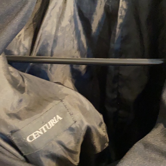 Button-Up Blazer - Picture 4 of 5